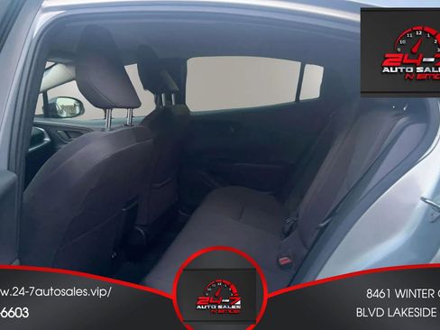 Used 2023 Toyota Prius LE image 13