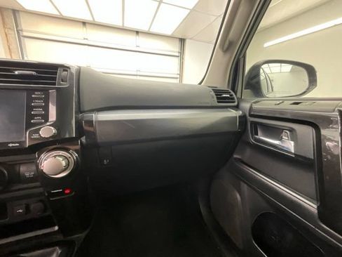 Used 2023 Toyota 4Runner TRD Off-Road AWD/4WD image 7