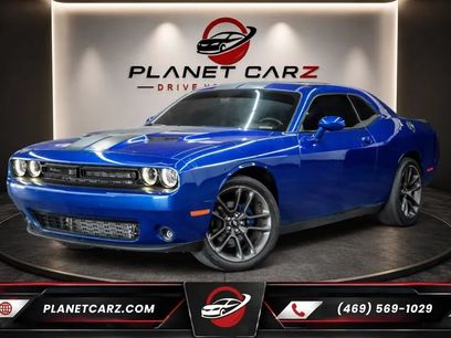 Used 2019 Dodge Challenger SXT w/ Blacktop Package