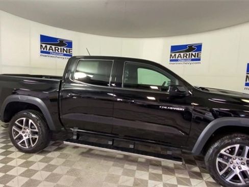 Used 2023 Chevrolet Colorado Z71 w/ Z71 Convenience Package 2 image 3