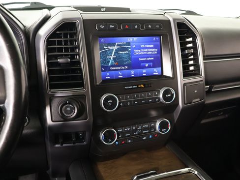 Used 2021 Ford Expedition Platinum image 5