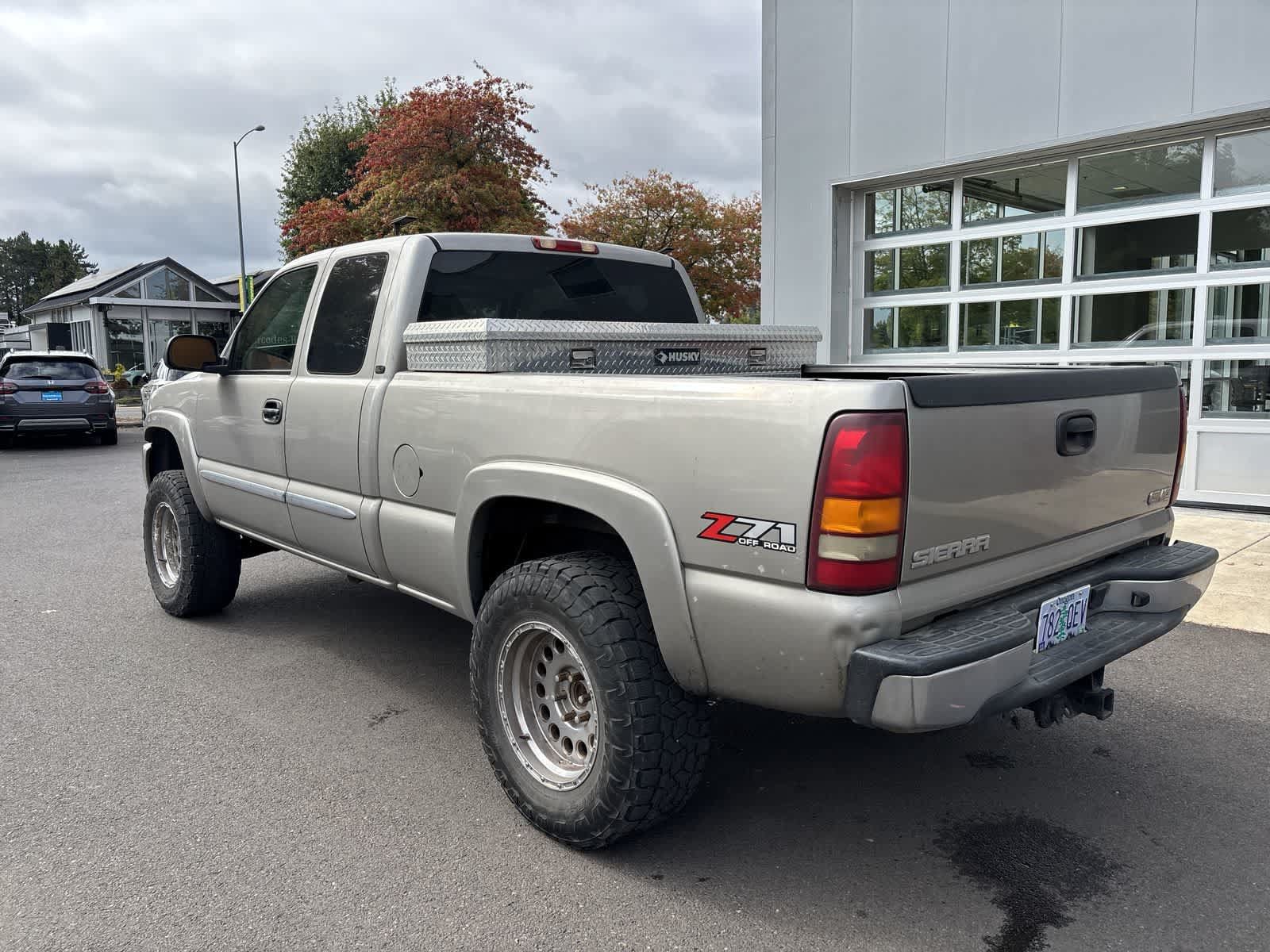 Used 2003 GMC Sierra 1500 SLT w/ Professional Package AWD/4WD image 3