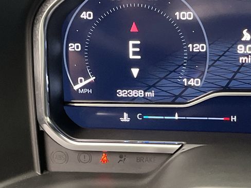 Certified 2025 GMC Sierra 2500 AT4 w/ Technology Package image 17