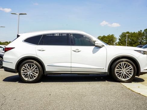 Used 2022 Acura MDX SH-AWD w/ Advance Package image 6