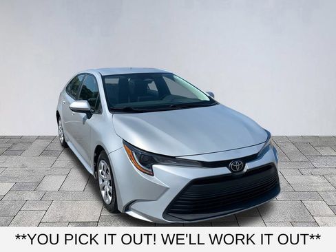 Used 2024 Toyota Corolla LE FWD image 1