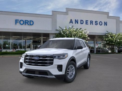 New 2026 Ford Explorer Active RWD image 2