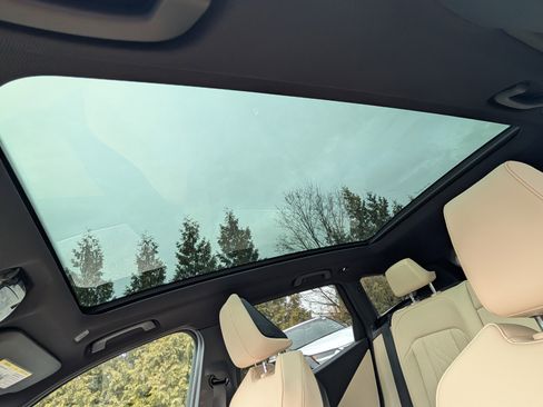 Used 2025 BMW X3 xDrive30i w/ Premium Package image 19