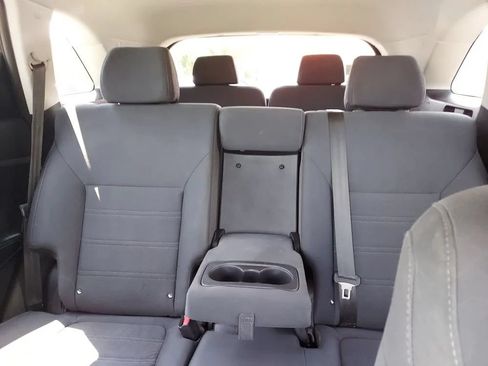 Used 2019 Kia Sorento AWD w/ LX Convenience Package image 16