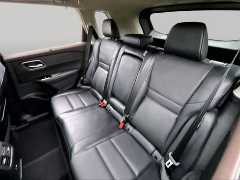 Used 2021 Nissan Rogue SV w/ Premium Package FWD image 20