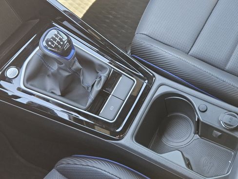 Used 2023 Volkswagen Golf 20th Anniversary Edition image 20