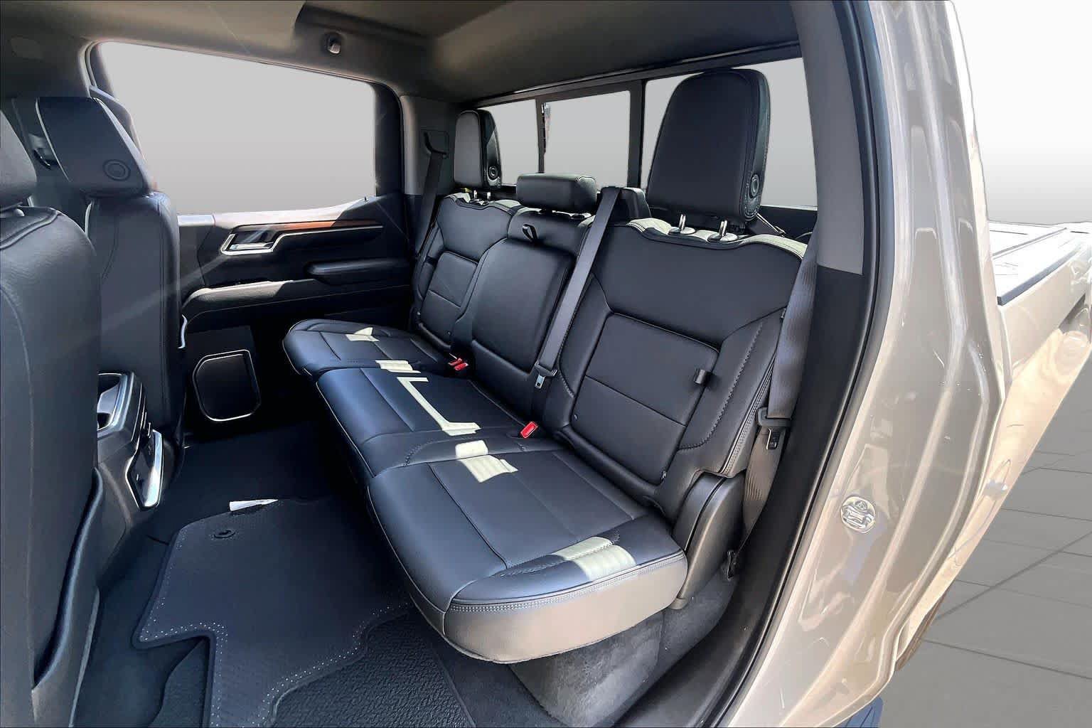 Used 2026 GMC Sierra 1500 Denali AWD/4WD image 21