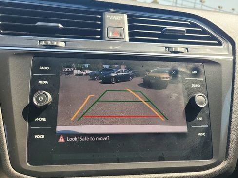 Used 2022 Volkswagen Tiguan SE R-Line AWD/4WD image 21