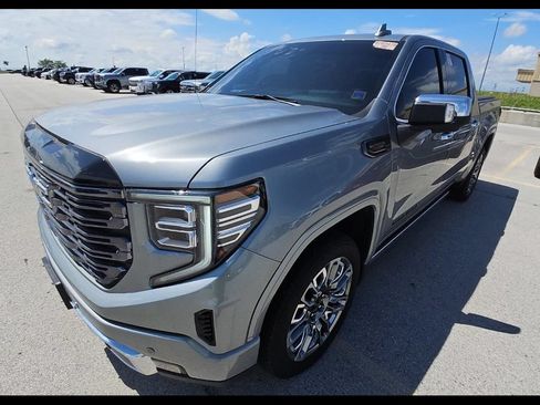 Used 2025 GMC Sierra 1500 Denali Ultimate AWD/4WD image 5
