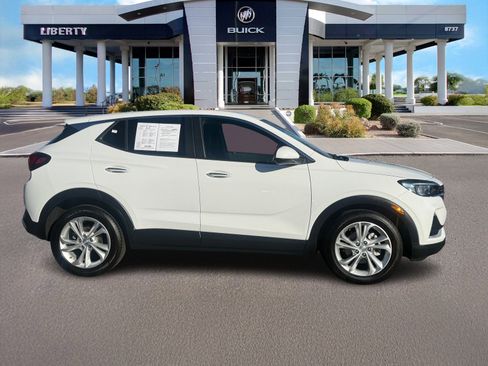 Used 2020 Buick Encore GX Preferred w/ Cold Weather Comfort Package image 2