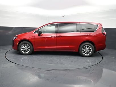New 2027 Chrysler Pacifica Select