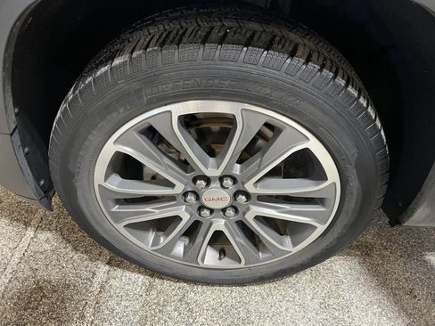Used 2017 GMC Acadia SLT AWD/4WD image 48