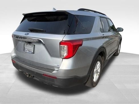 Used 2020 Ford Explorer XLT w/ Comfort Package AWD/4WD image 3