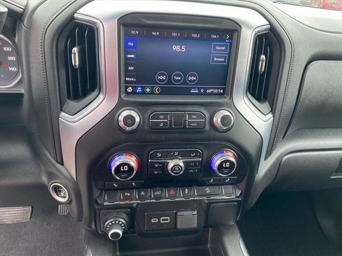 Used 2022 GMC Sierra 1500 Elevation w/ LPO, Elevation Black Package AWD/4WD image 11