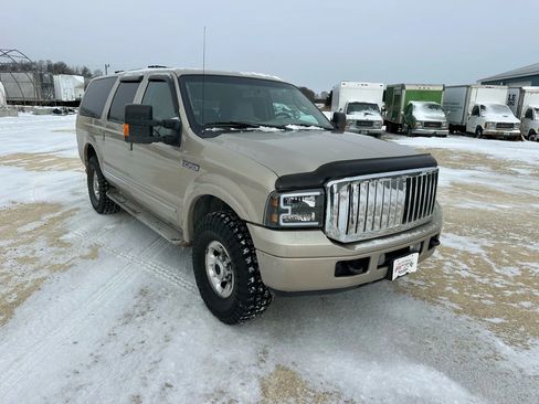 Used 2005 Ford Excursion Limited image 6