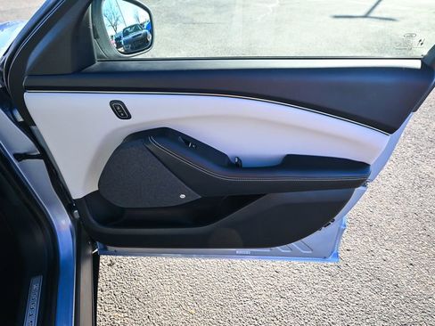 Certified 2022 Ford Mustang Mach-E Premium image 25