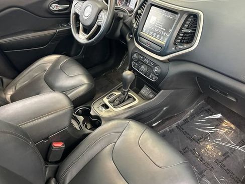 Used 2016 Jeep Cherokee Latitude w/ Comfort/Convenience Group FWD image 18