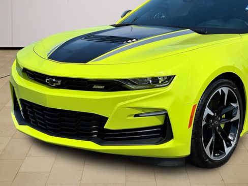 Used 2020 Chevrolet Camaro SS RWD image 35