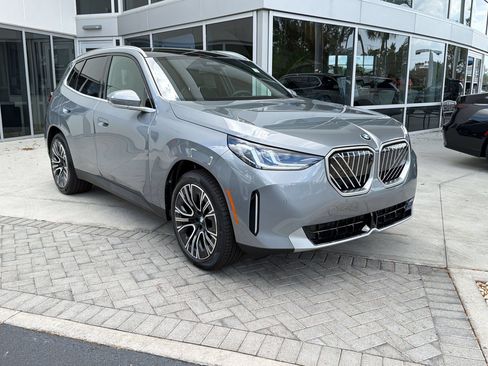 Used 2026 BMW X3 xDrive30i w/ Premium Package AWD/4WD image 7