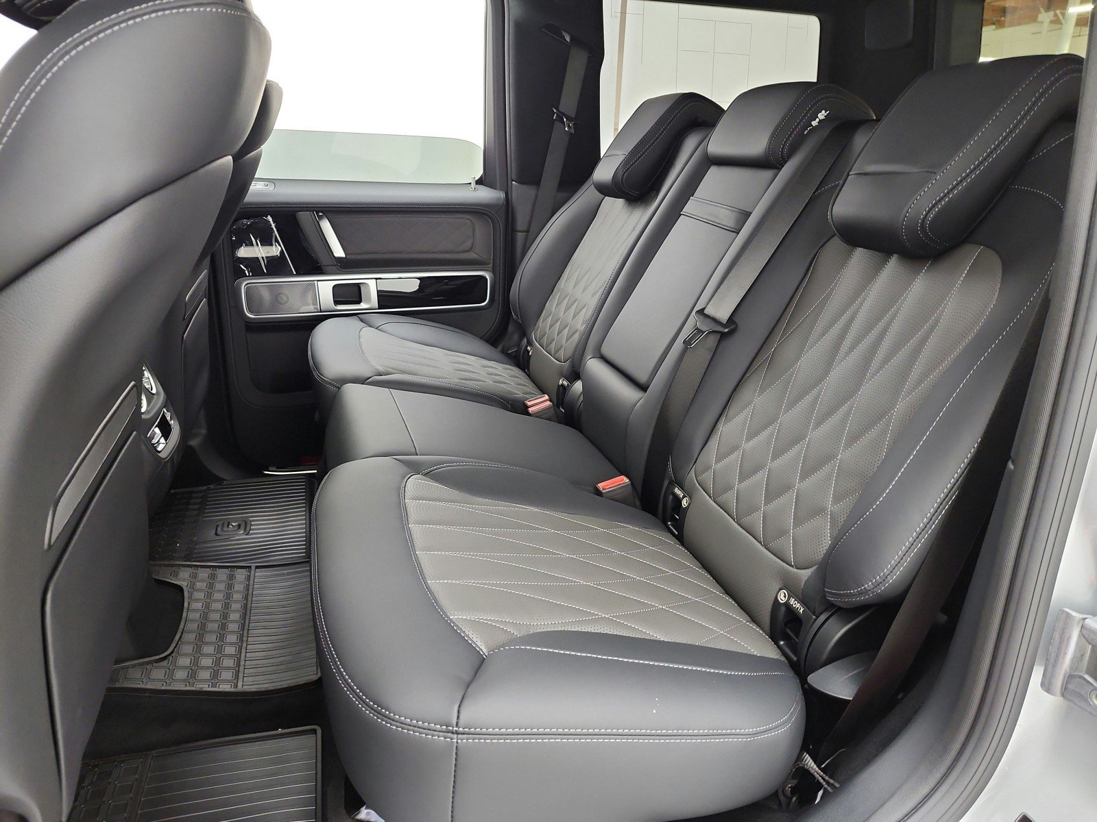 New 2027 Mercedes-Benz G 580 e image 11