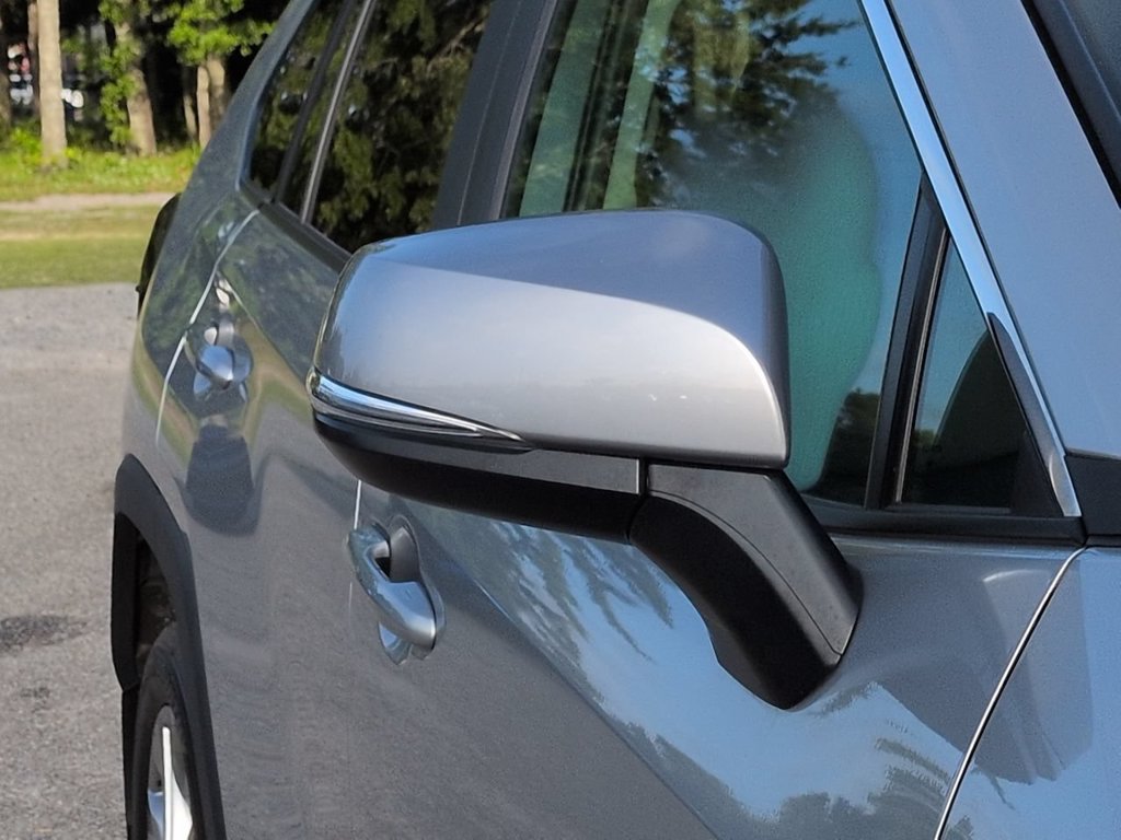 Used 2024 Toyota RAV4 XLE Premium FWD image 12