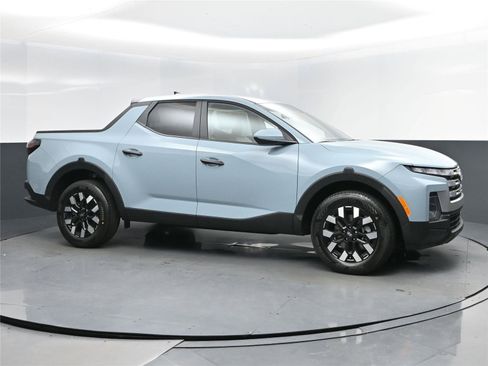 New 2026 Hyundai Santa Cruz SE image 2