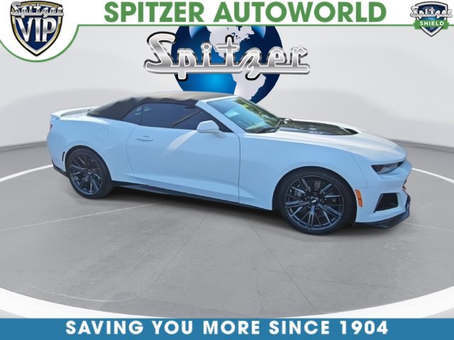 Used 2017 Chevrolet Camaro ZL1 RWD image 16