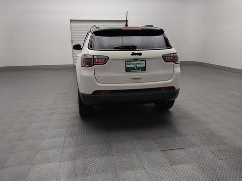 Used 2020 Jeep Compass Latitude FWD image 6