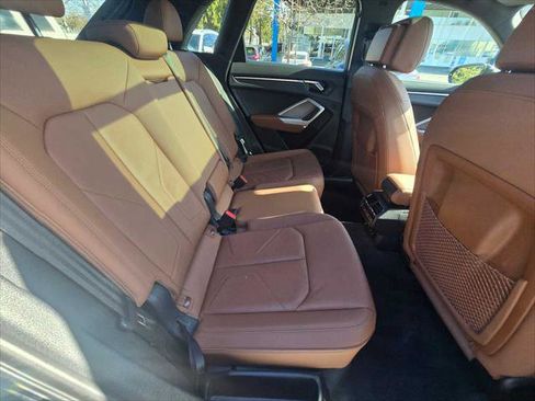 Certified 2024 Audi Q3 2.0T Premium image 14