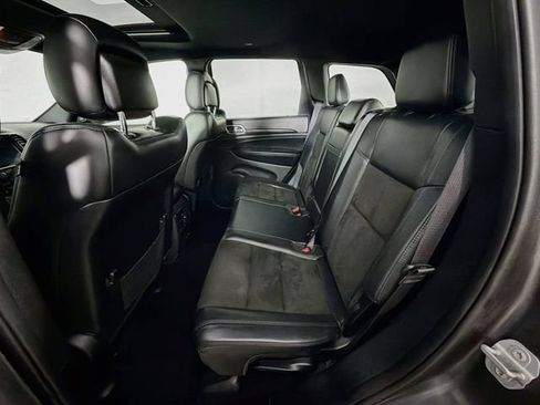 Used 2019 Jeep Grand Cherokee Altitude AWD/4WD image 23