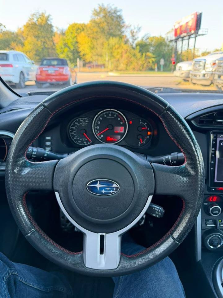 Used 2015 Subaru BRZ Limited w/ Popular Package #1B RWD image 10