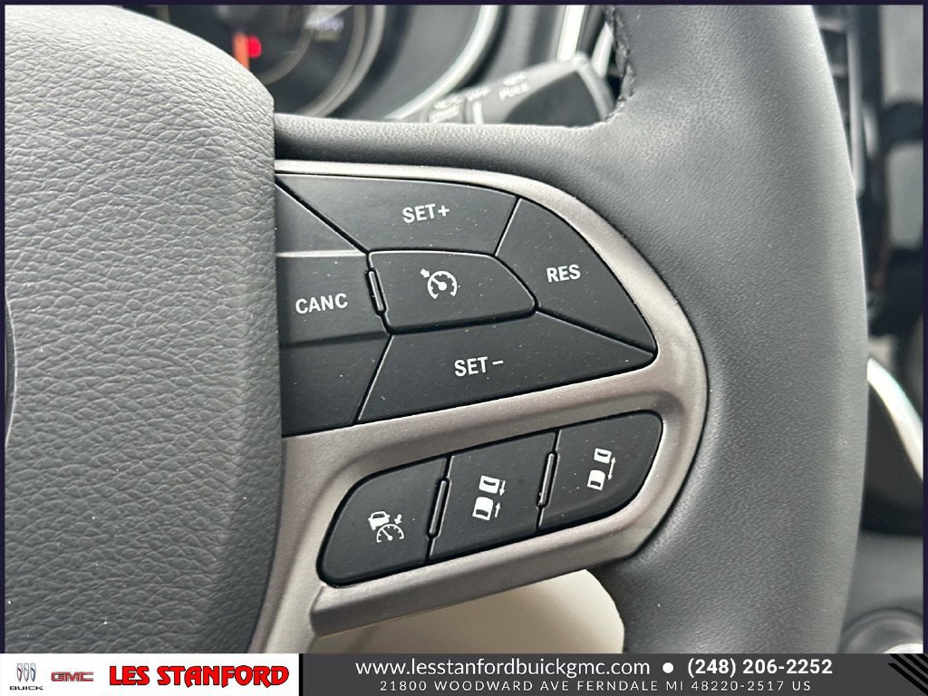 Used 2022 Jeep Cherokee Limited AWD/4WD image 25