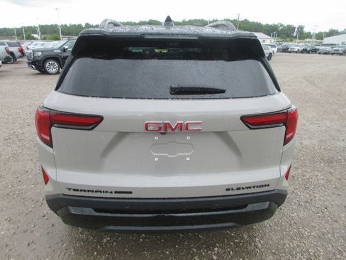 New 2026 GMC Terrain Elevation w/ Elevation Premium Package AWD/4WD image 5