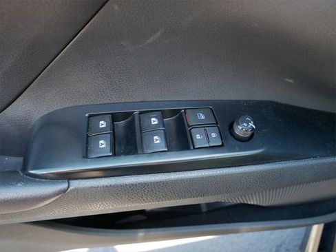 Certified 2019 Toyota Camry SE w/ Carpet Mat Package FWD image 14