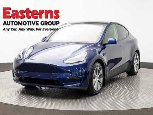 Used 2021 Tesla Model Y Long Range AWD/4WD image 1
