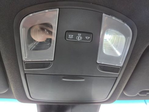 Used 2022 Hyundai Veloster N image 34