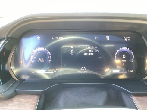 Used 2023 Jeep Grand Cherokee L Summit w/ Luxury Tech Group V AWD/4WD image 20