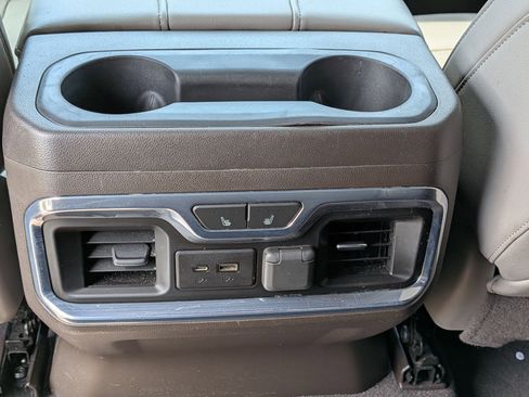 Used 2021 Chevrolet Silverado 1500 LTZ w/ Technology Package image 32