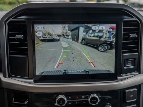 Used 2025 Ford F150 XLT w/ Equipment Group 301A Standard image 11