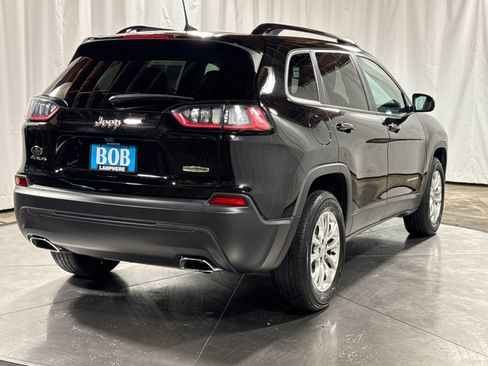 Used 2022 Jeep Cherokee Latitude Lux w/ Mopar Interior Package AWD/4WD image 12