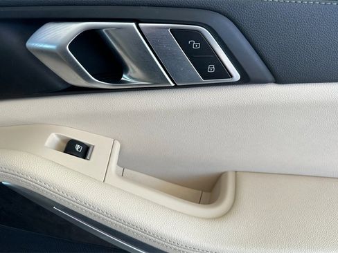Used 2022 BMW X5 sDrive40i w/ Parking Assistance Package image 21