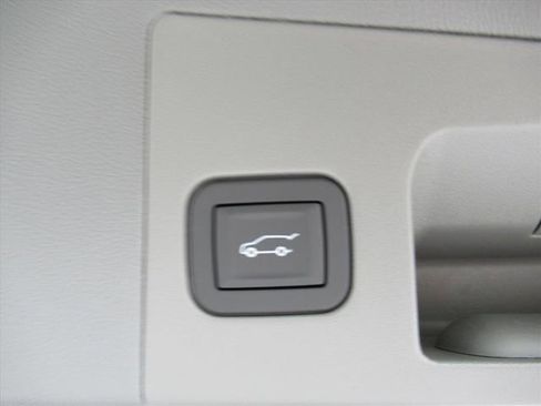 New 2026 Cadillac XT5 Premium Luxury w/ Driver Assist Package FWD image 32