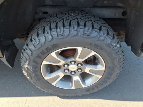 Used 2016 Chevrolet Colorado Z71 AWD/4WD image 21