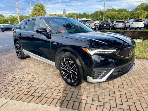 Used 2024 Acura ZDX A-Spec image 8