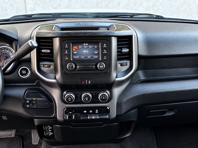 Used 2021 RAM 2500 Big Horn AWD/4WD image 11