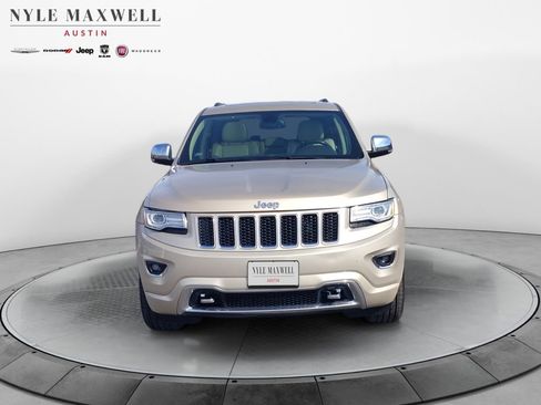 Used 2015 Jeep Grand Cherokee Overland w/ Trailer Tow Group IV image 18